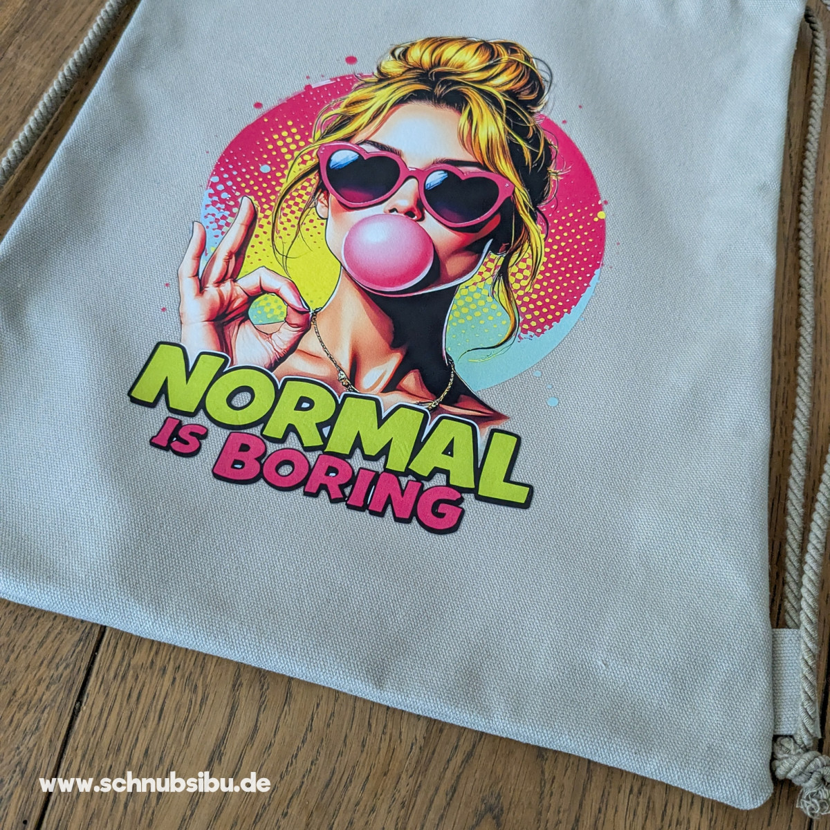 Bügelbild Normal is boring